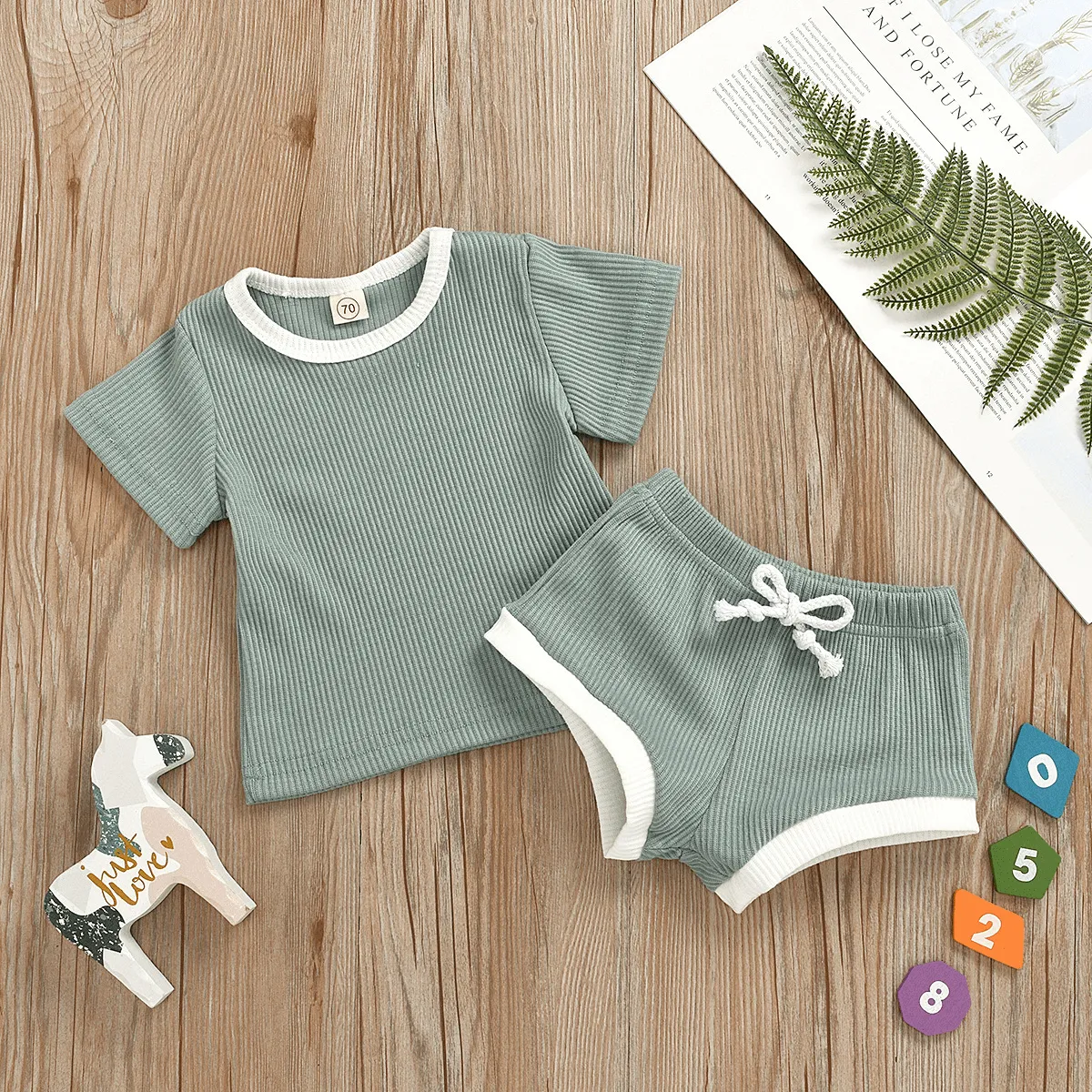 Basic Short Sleeved Top With Shorts