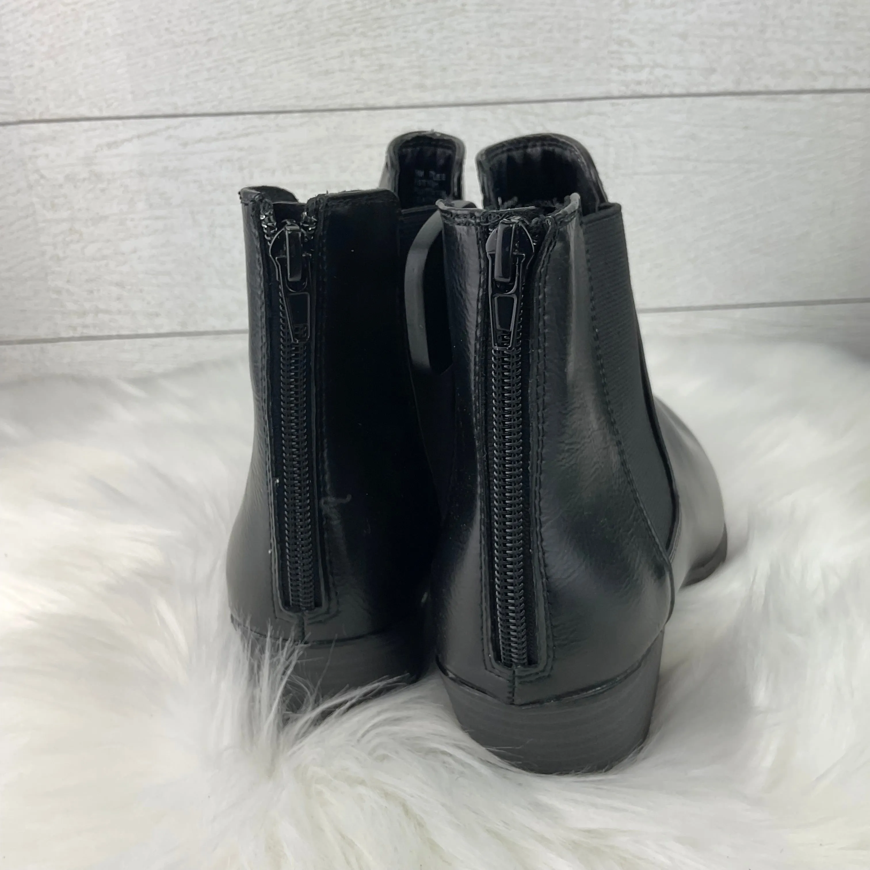 Boots Ankle Flats By Esprit In Black, Size: 8