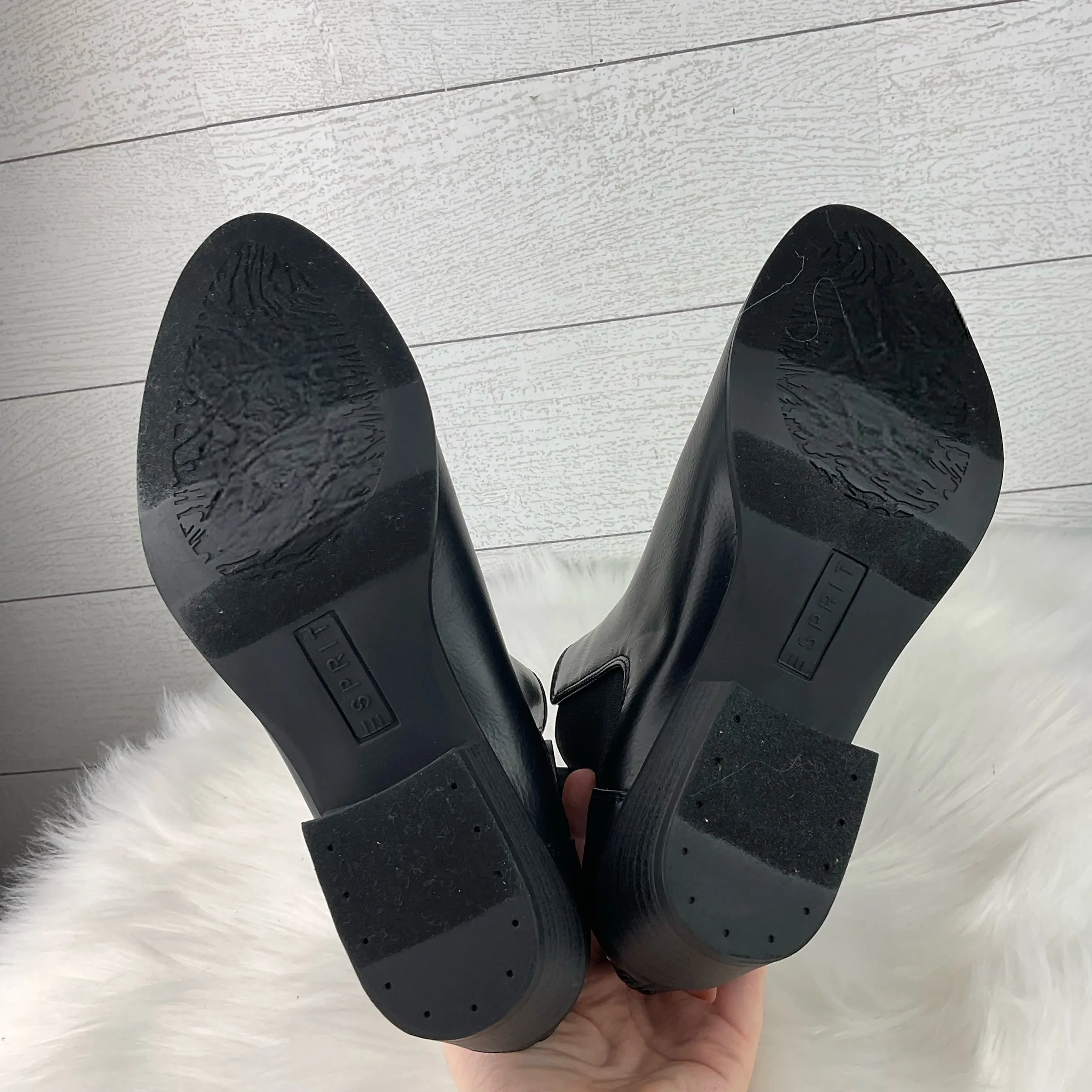Boots Ankle Flats By Esprit In Black, Size: 8