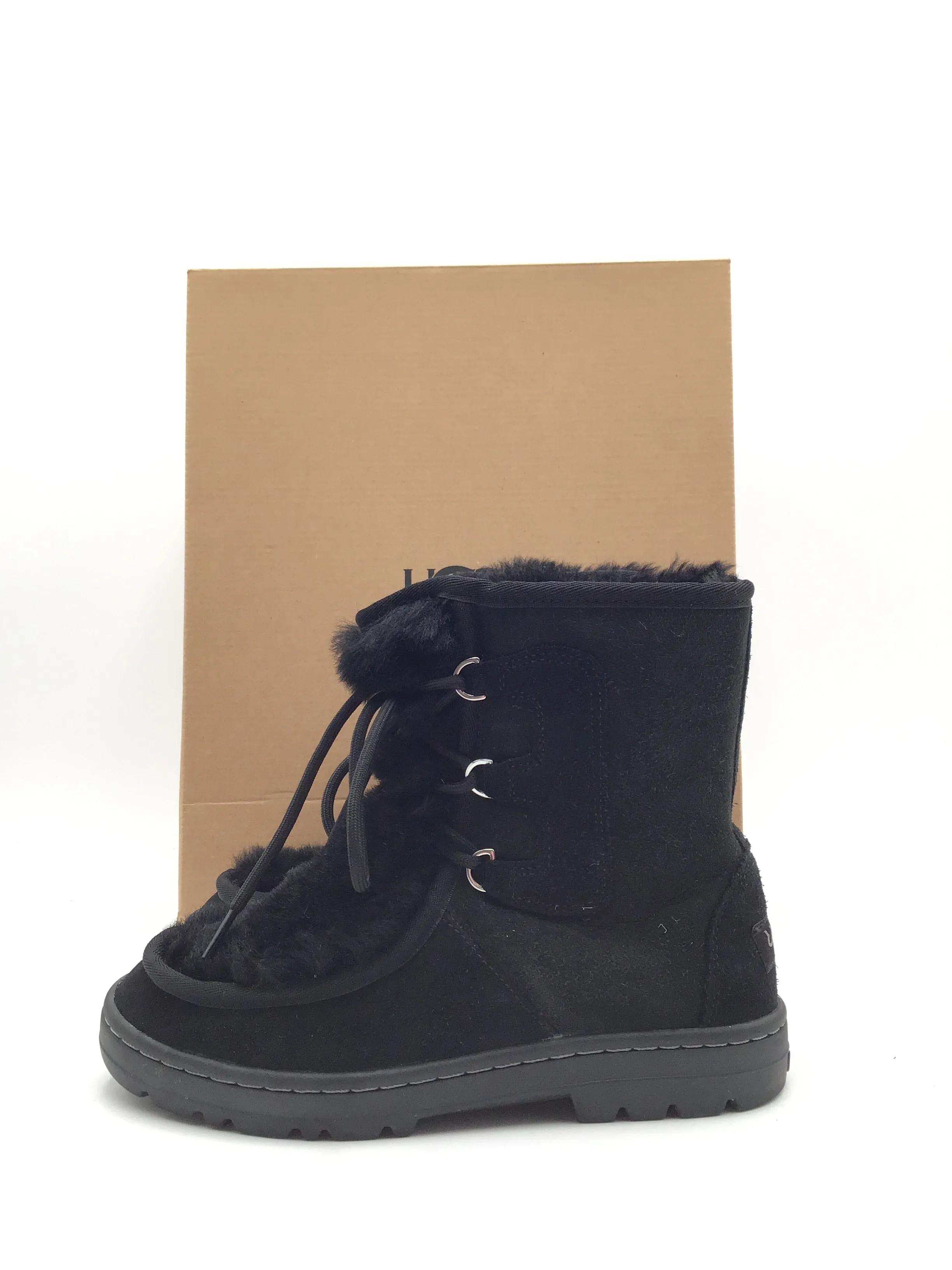 Boots Designer By Ugg In Black, Size: 7