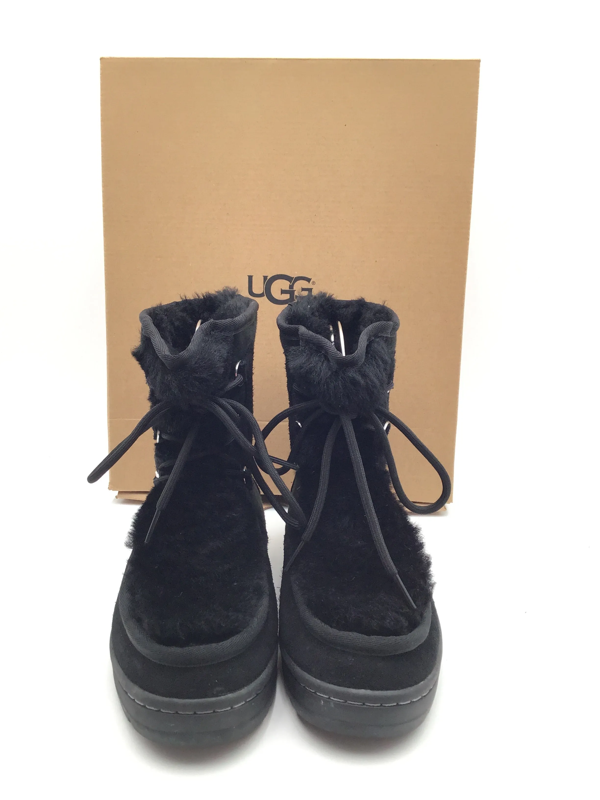 Boots Designer By Ugg In Black, Size: 7