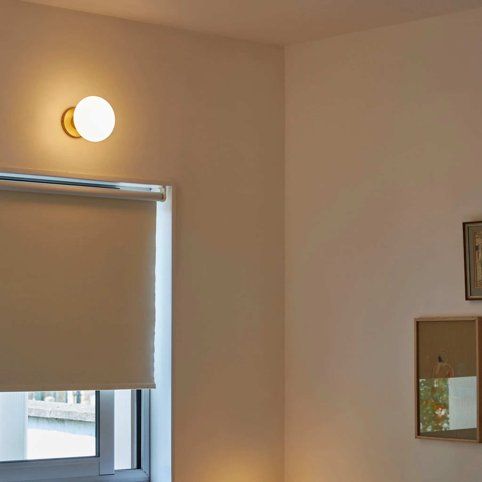 Lochan Wall Light in Brass   Oval