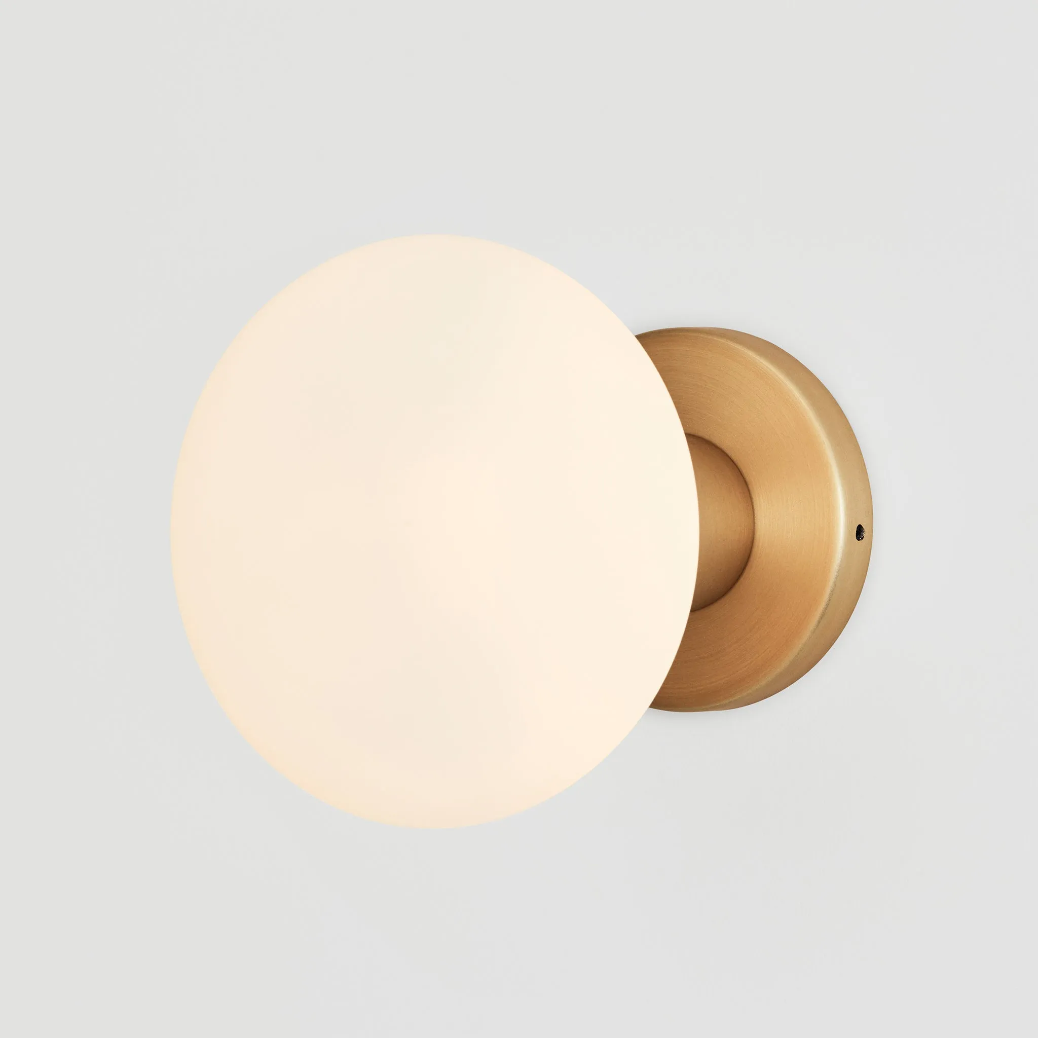 Lochan Wall Light in Brass   Oval