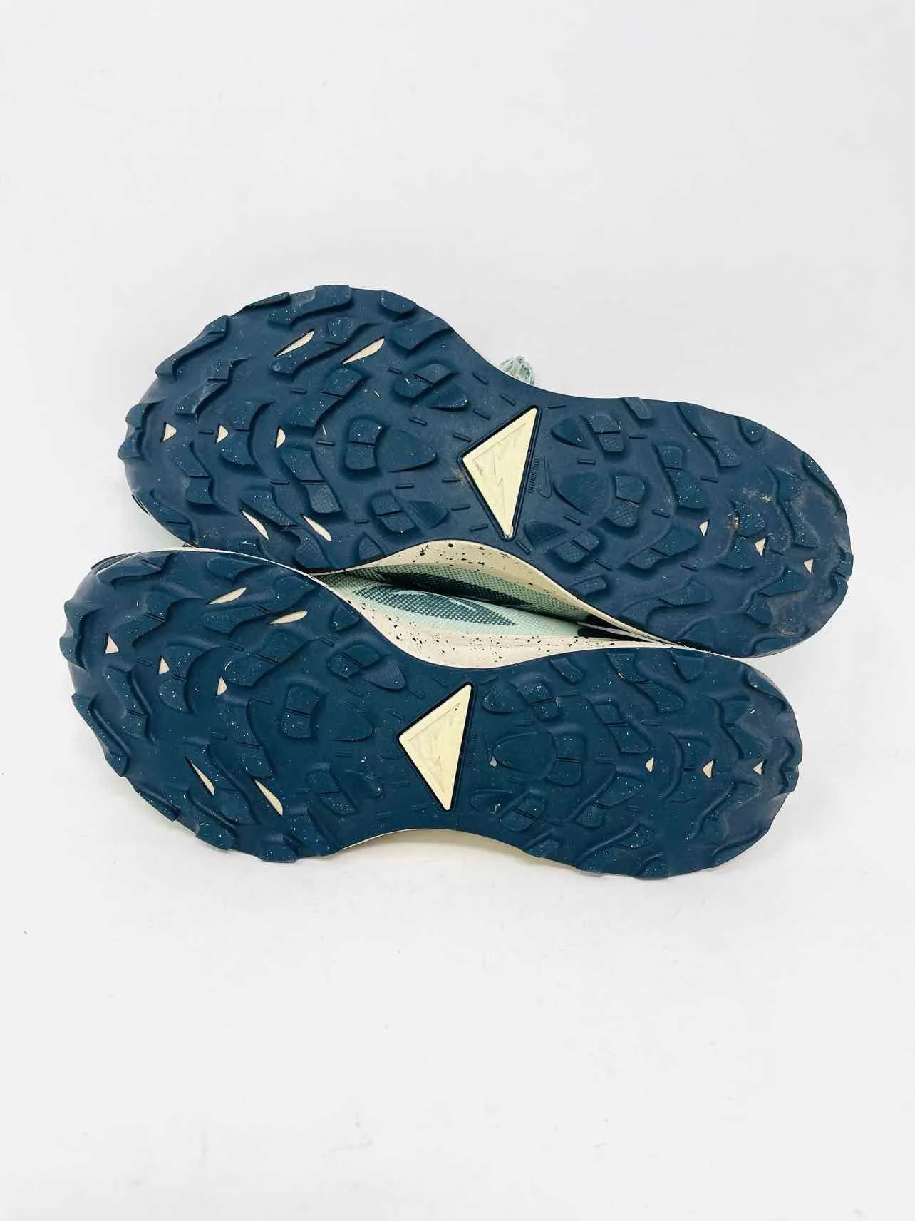 Nike Size 7.5 Seafoam/Navy Lace-Up Speckled Shoes Sneakers