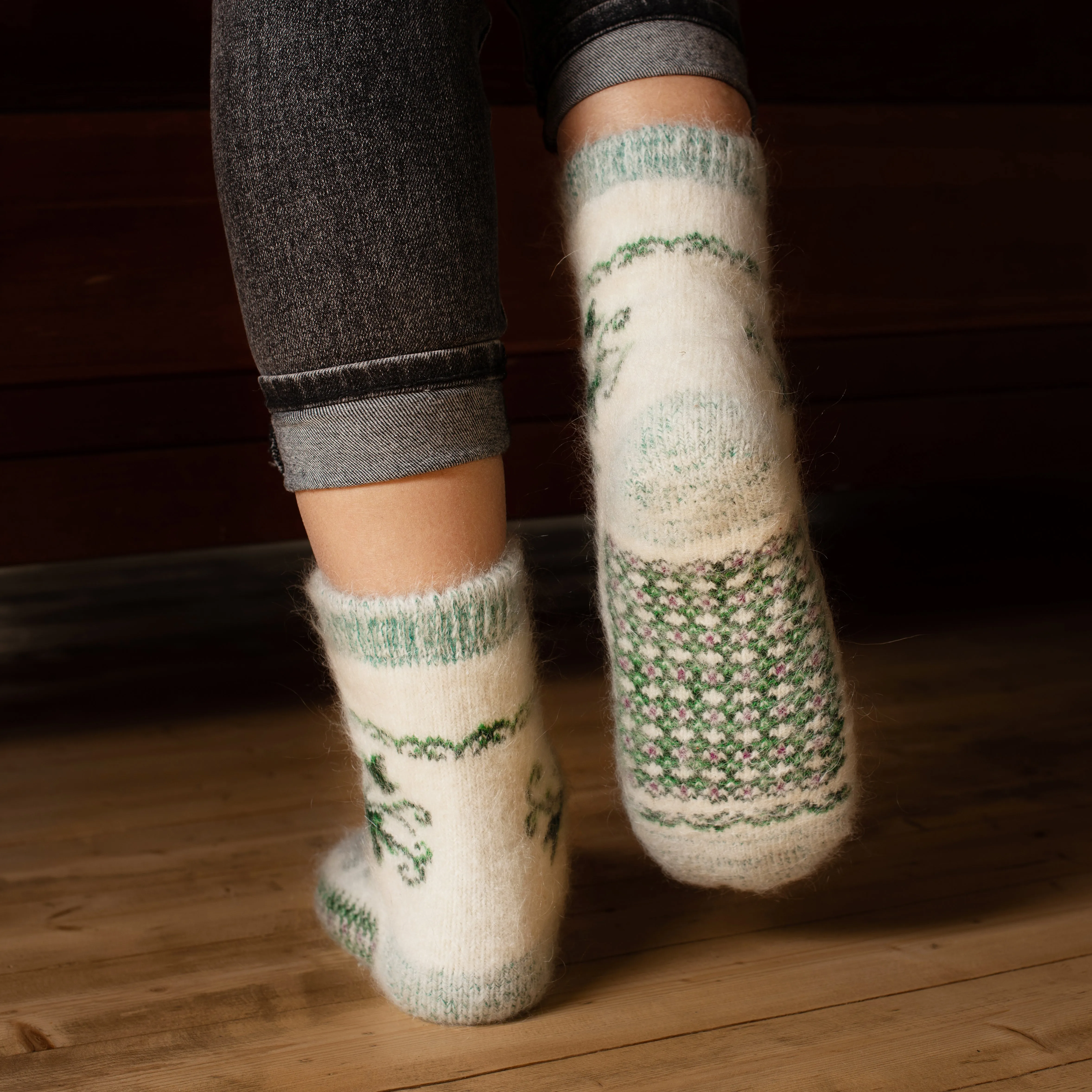 Women's Vine Ripe Thick Goat Wool Crew Socks