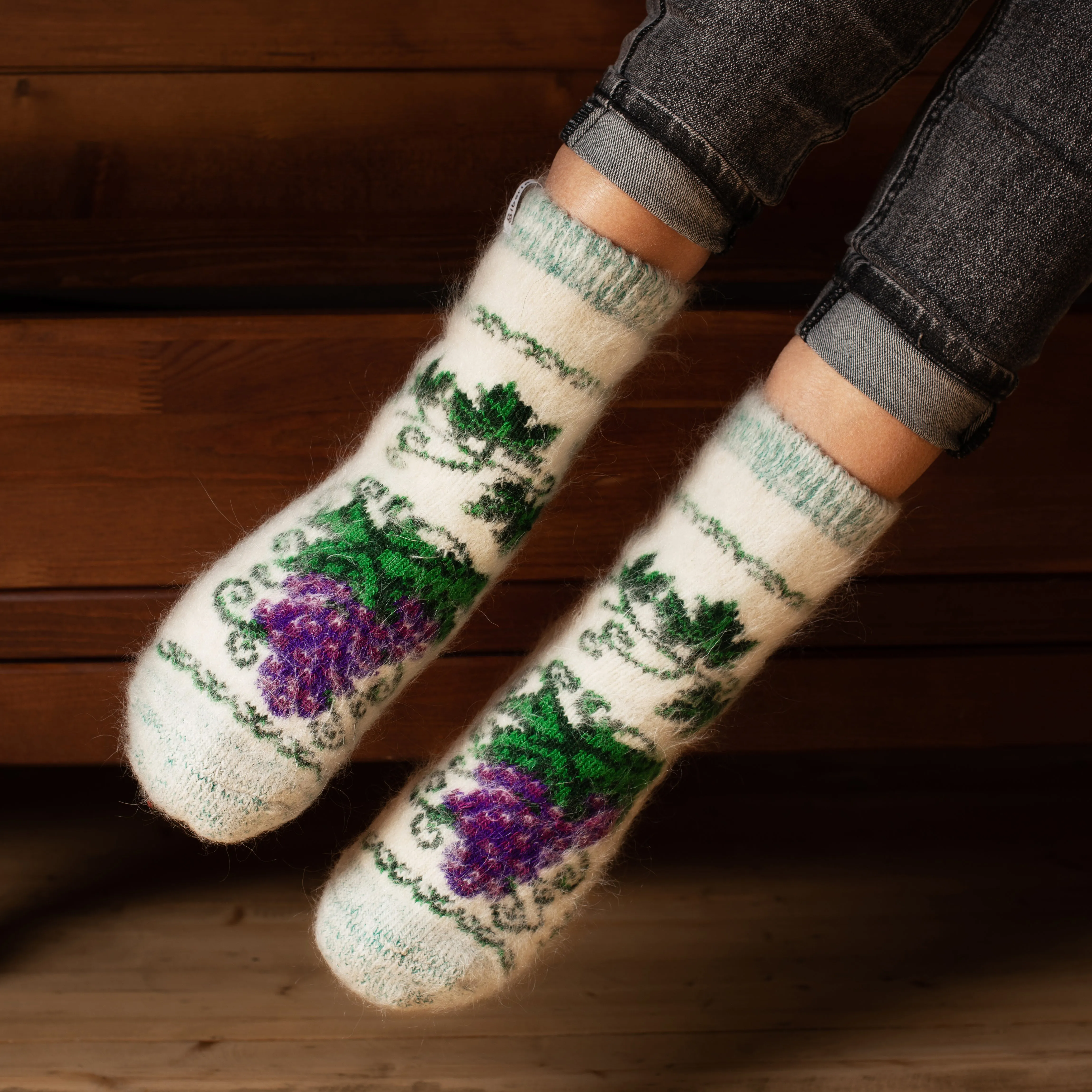 Women's Vine Ripe Thick Goat Wool Crew Socks